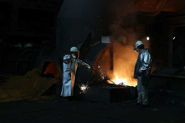 Martin Schepers - Arbeiterreihe Deutschland China - Serie von Arbeitenden in China Zhanjiagang und Deutschland Ruhrgebiet 