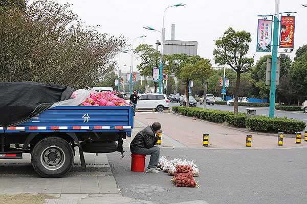 Martin Schepers - Arbeiterreihe Deutschland China - Serie von Arbeitenden in China Zhanjiagang und Deutschland Ruhrgebiet 