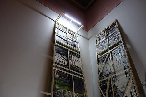 Martin Schepers - Idealstadt Heimat: Düsseldorf - Installationsansicht Der Möglichkeitsraum steckt im Ziegelstein, Kunstakademie Düsseldorf, November 2018 