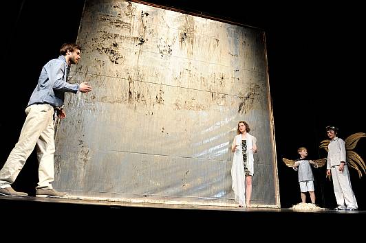 Martin Schepers - Mamma Medea - Mamma Medea, Landestheater StPölten, 2013, Inszenierung Philipp Hauß 